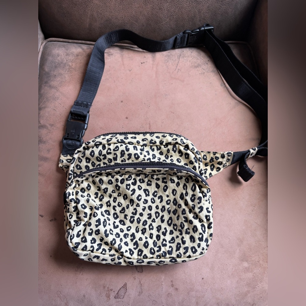 BAGGU Honey Leopard Nylon Fanny Pack Belt Bag Animal Print GUC